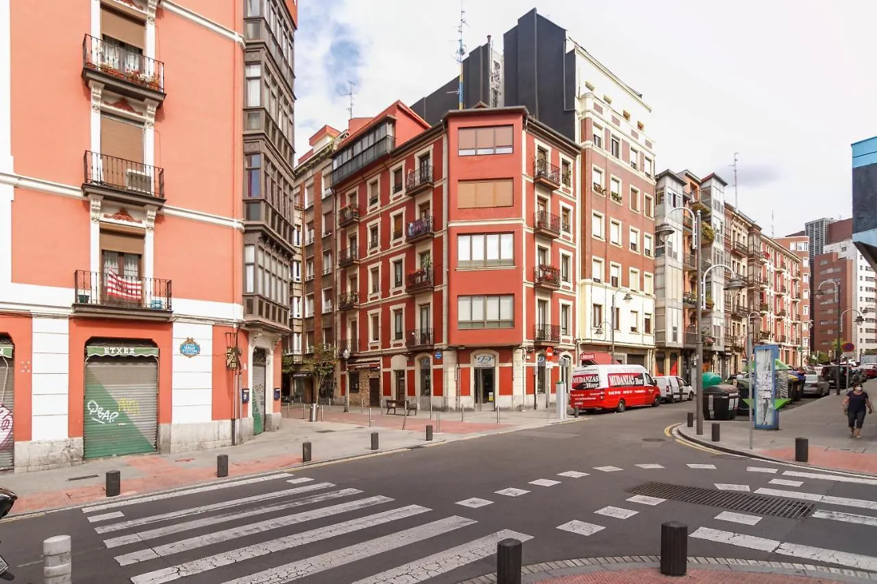 شقة Muy Luminoso A 5 Min Del Centro De بلباو